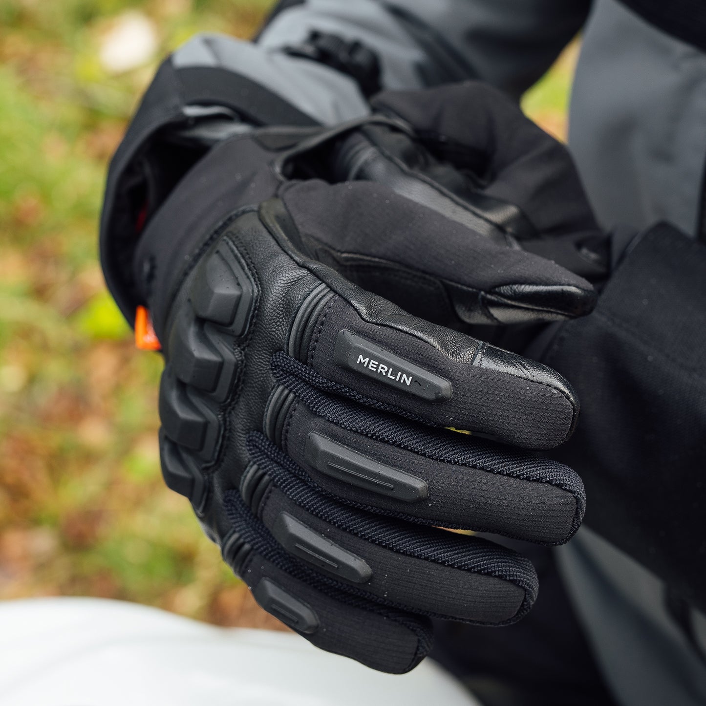 JURA HYDRO D3O GLOVE BLACK/GREY