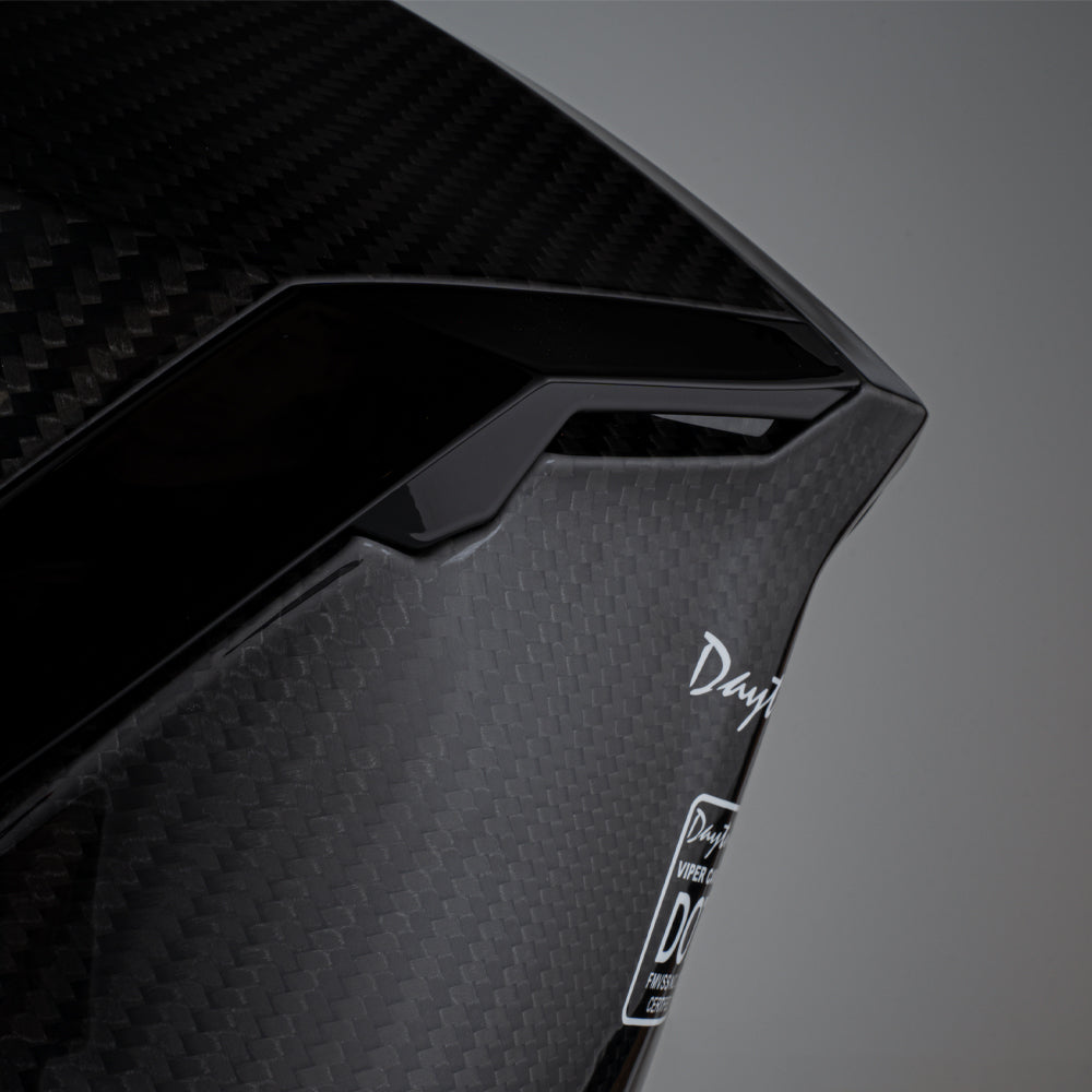 D.O.T. & ECE Daytona Viper- Grey Carbon Fiber